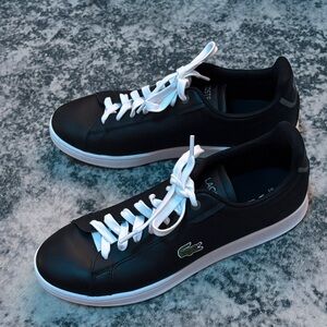 Lacoste Men's Black and White Carnaby Pro Sneakers